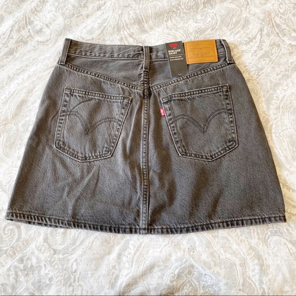 LEVI’S Ribcage Denim Mini Skirt Black 28 NEW NWT - Picture 2 of 11